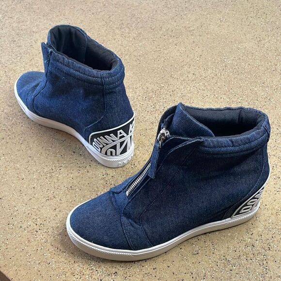 DKNY Chambray Denim Wedge Zip Front Sneakers 7 Dark Denim Blue - Picture 9 of 14